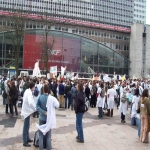 Manifestation des étudiants en médecine à Paris le 6 avril 2005 photo n°3 