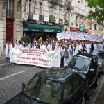 Manifestation des étudiants en médecine à Paris le 6 avril 2005 photo n°12 