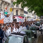 Manifestation des étudiants en médecine à Paris le 6 avril 2005 photo n°16 