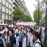 Manifestation des étudiants en médecine à Paris le 6 avril 2005 photo n°38 