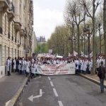 Manifestation des étudiants en médecine à Paris le 6 avril 2005 photo n°47 