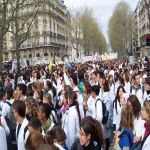 Manifestation des étudiants en médecine à Paris le 6 avril 2005 photo n°73 