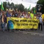 manifestation antinucléaire à Paris le 12 juillet 2008 photo n°19 