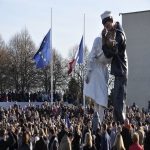 Hommage au Mmorial de Caen aux victimes des attentats de Paris du 13 novembre photo n8 