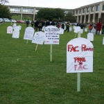 Action symbolique des étudiants en géographie contre la LRU le 23 février 2009 photo n°77 